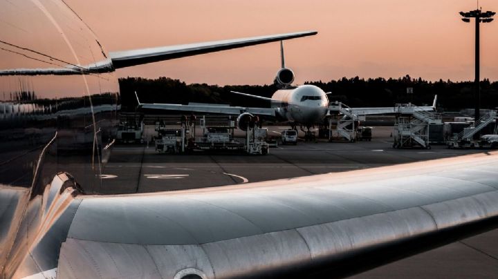 AIFA estrena servicio de transporte NOCTURNO para conectar con la CDMX: Horarios y costos