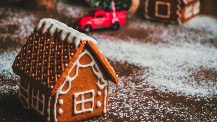 ¿Es de cartón? Así es la casita de jengibre que llama la atención en CDMX