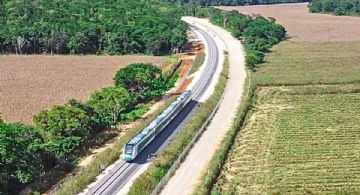 Tren Maya celebra 2 años de viajes entre los paraísos del sureste mexicano