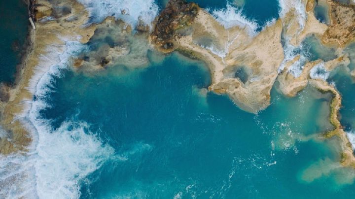 ¿Cuánto cuesta ir a las aguas termales cerca de un Pueblo Mágico de Morelos en autobús?