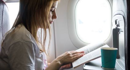 ¿Por qué debes abrir las ventanillas de los aviones al momento de despegar y aterrizar?