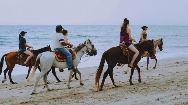 SECTUR destaca visita de 4.1 millones de mujeres turistas extranjeras a México