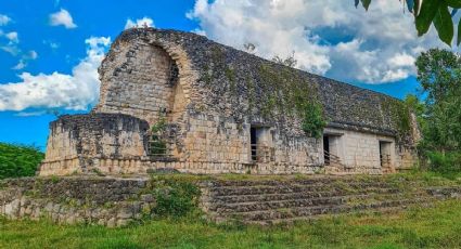 La ciudad prehispánica rodeada de cenotes y ruinas arqueológicas para disfrutar un viaje al pasado
