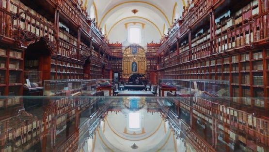 ¡Increíble! Esta fue la primera biblioteca pública de América que puedes recorrer en Puebla