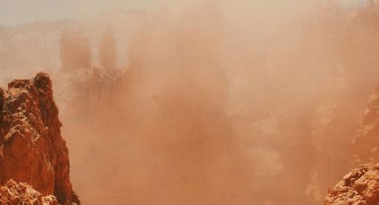 Tormenta de arena sorprende a turistas en Perú y así quedó registrado en VIDEO