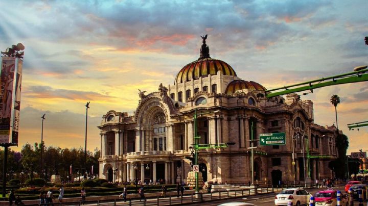 México está de moda: 1er semestre 2025 atrae 47.4 millones de visitantes y 23.4 millones de turistas