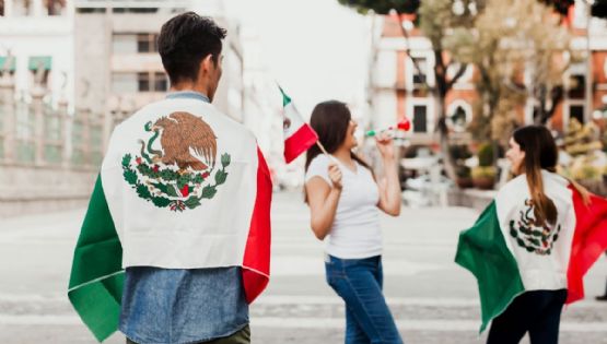 El Pueblo Mágico de Veracruz con calles empedradas, zapatos y textiles artesanales rodeado de naturaleza