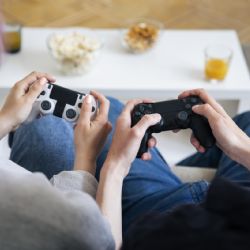 Celebra San Valentín en CDMX con festival de videojuegos y pulque