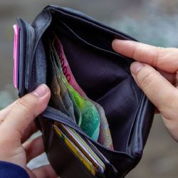 Beca Rita Cetina: ¿Cuánto dinero recibirán los alumnos de educación básica?