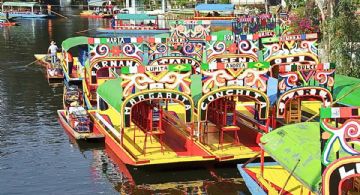 ¡No es IA, es México! Robot disfrutó un paseo en trajineras de Xochimilco