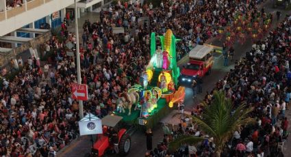 Carnaval de Mazatlán 2026 reúne a más de 500 mil personas en su primer desfile