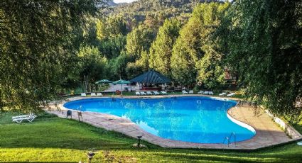 El balneario de Morelos con aguas cristalinas al borde de los árboles para nadar por 70 pesos