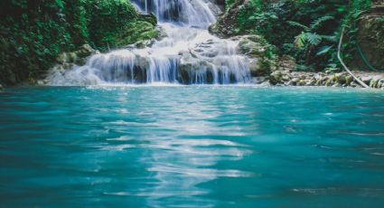 ¿Cómo llegar al balneario de manantiales termales en un Pueblo Mágico de Morelos por 160 pesos?