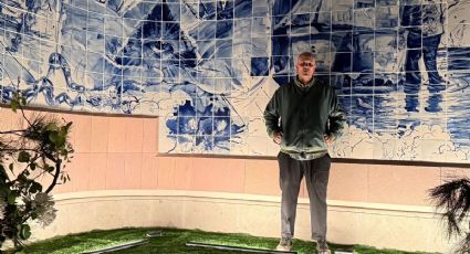 Inauguran el mural "La plaga de las palmeras y el final de la historia", de Marcos Castro