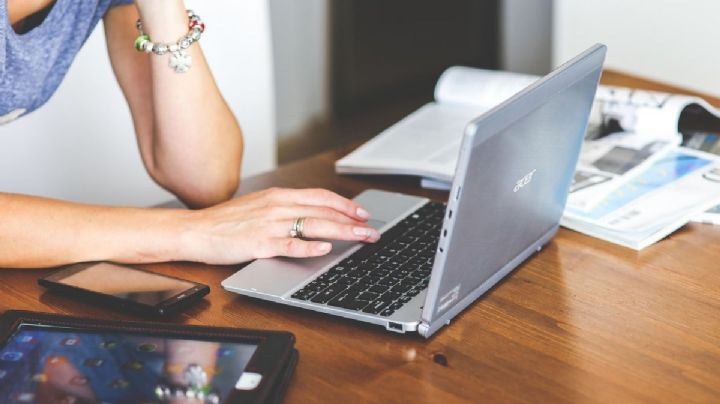 ¿Cómo buscar vuelos baratos para irte de vacaciones en familia esta Semana Santa?