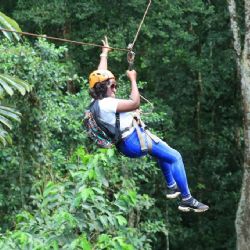 ¿Cuáles son los vuelos con destinos de aventura para viajar desde el AIFA en vacaciones 2026?