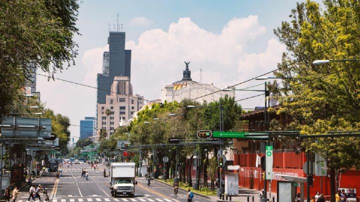 Hoy NO circula 6 de marzo 2026: ¿Qué autos descansan por contingencia?