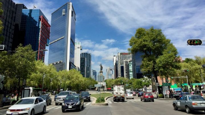 Hoy NO circula 9 de marzo 2026: ¿Qué autos descansan por contingencia?