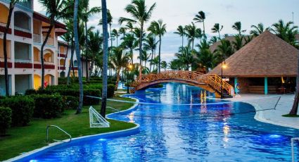 El balneario en un Pueblo Mágico con toboganes y alberca con olas para nadar por menos de 200 pesos