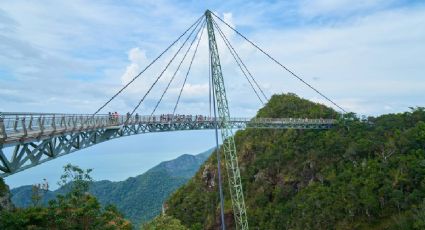 ¿Cómo llegar al Pueblo Mágico de Hidalgo con un puente colgante perfecto para ir en junio?