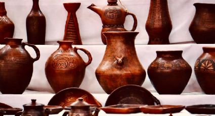 El pueblo con encanto que todos visitan por sus talleres de cerámica, aguas termales y grutas