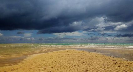 Las playas de México donde recomiendan extremar precauciones por condiciones meteorológicas