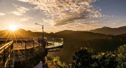 El pueblito de Puebla para disfrutar un mirador de cristal y pan de manzana