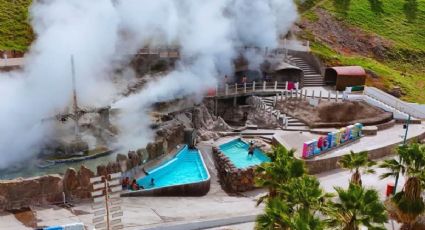 ¿Cómo llegar al balneario termal de Hidalgo con una columna de vapor para relajarte toda la noche?