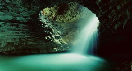 El oasis escondido de Querétaro que guarda una impresionante cueva con agua cristalina