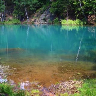 El oasis secreto de Morelos con un balneario para nadar en agua calientita entre cuevas este verano