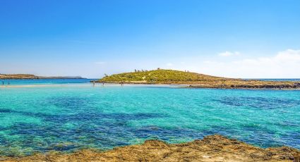 La laguna que ‘guarda un paraíso de oro’ y te hace sentir en el caribe con sus turnos turquesa