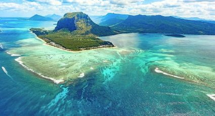Vacaciones de verano: el destino para disfrutar una ‘cascada submarina’ y la Tierra de 7 Colores