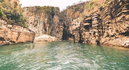 ¿Cuánto cuesta ir en autobús al cañón de aguas termales poco conocido de Hidalgo?