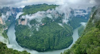 El destino entre acantilados y una cascada de navidad, perfecto para el verano