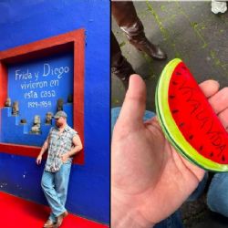 Sam Smith ya está en CDMX y así fue su visita a la Casa Azul de Frida Kahlo en Coyoacán