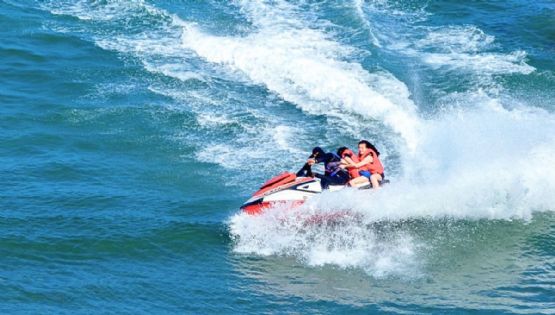 ¡Heroico! Así fue el rescate de una familia tras 16 horas perdida en el mar de Tailandia