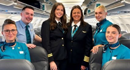 ¡Madre e hija al mando! Hacen historia al pilotar juntas el mismo vuelo