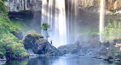 ¿Cuál es el pueblito más cerca de Hidalgo para disfrutar cascadas refrescantes?