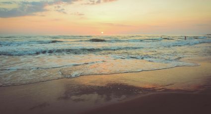 ¿Cuánto es de casetas y gasolina al mejor pueblito con playa cerca de Pachuca para ir de vacaciones?
